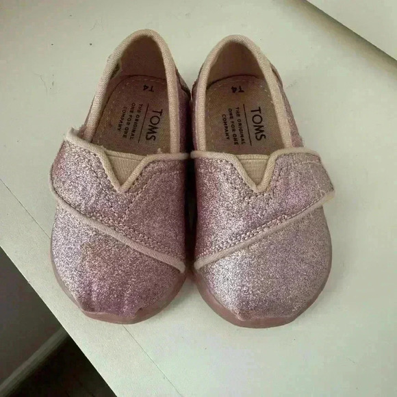 TOMS | Tiny Alpargata Pink Glitter Size T4 Walkers Baby Toddlers Mommy and Me - Picture 1 of 3